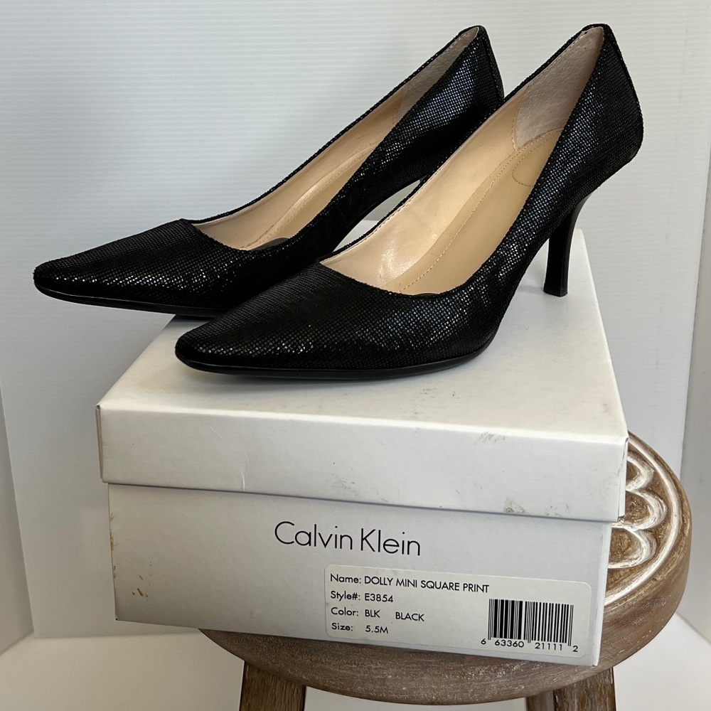 Calvin Klein Dolly Pointed Toe Pumps in Metallic Black 5.5M